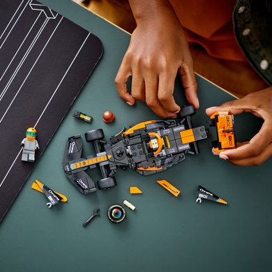 LEGO® Speed Champions Автомобіль для перегонів 2023 McLaren Formula 1 (76919)