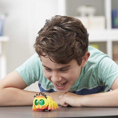 Інтерактивна дитяча іграшка павучок Пікс Hasbro Yellies Peeks Voice-Activated Spider Pet