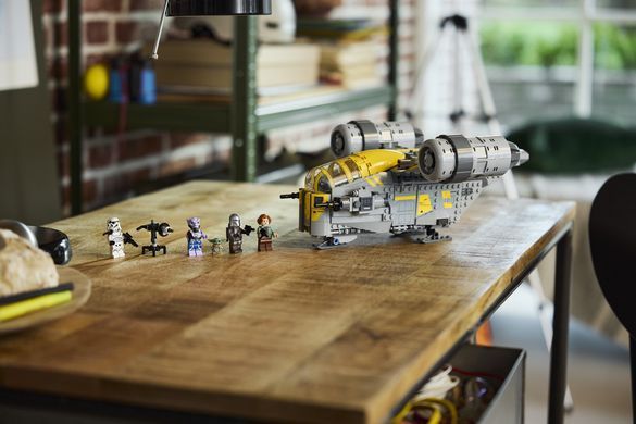 LEGO&reg; Star Wars&trade; Гострий гребінь 75447