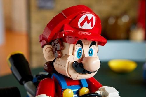 LEGO&reg; Super Mario&trade;: Mario Kart&trade;: Mario і Standard Kart, Колекційна модель 72037