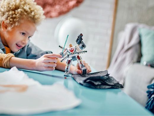 LEGO&reg; Star Wars&trade; Робот X-Wing Люка Скайвокера 75390