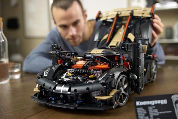 LEGO&reg; Technic Мегакар Koenigsegg Sadair's Spear 42232