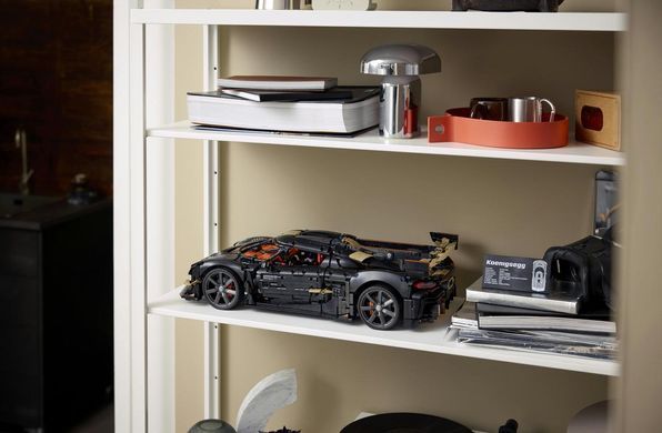 LEGO&reg; Technic Мегакар Koenigsegg Sadair's Spear 42232