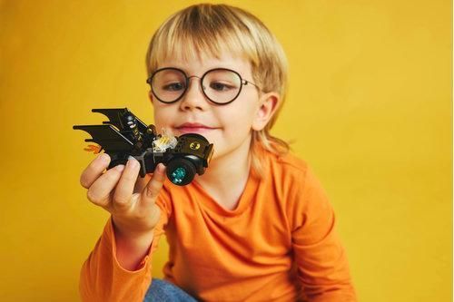 Конструктор LEGO Super Heroes Бэтмен и Бэтмобиль против мистера Фриза 76301