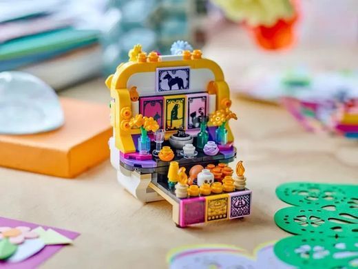 LEGO&reg; Алтарь мертвых (40811)