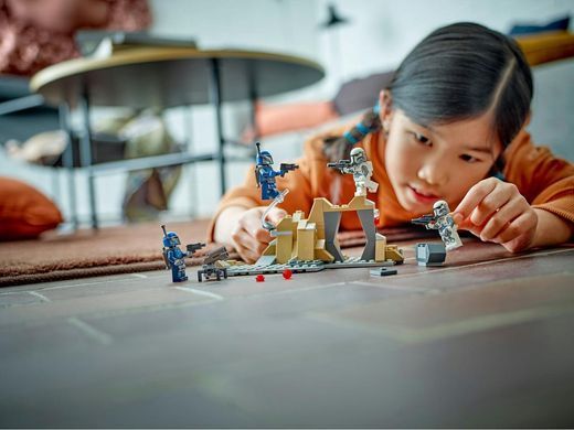 LEGO&reg; Star Wars&trade; Бойовий комплект &laquo;Засідка на Мандалорі&raquo; 75373