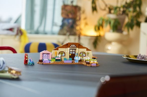 LEGO&reg; Bluey Школа з Расті та Блуї Конструктор 11221