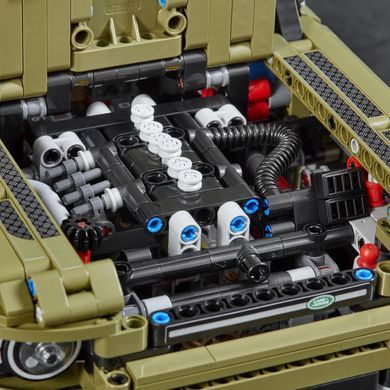 Конструктор LEGO Technic Land Rover Defender 42110
