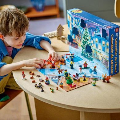 Конструктор LEGO City Новорічний адвент календар на 2023 рік 258 деталей 60381