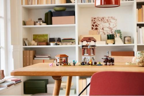 LEGO&reg; Minecraft&reg; Аванпост разбойников и опустошитель Геймерский конструктор 21278