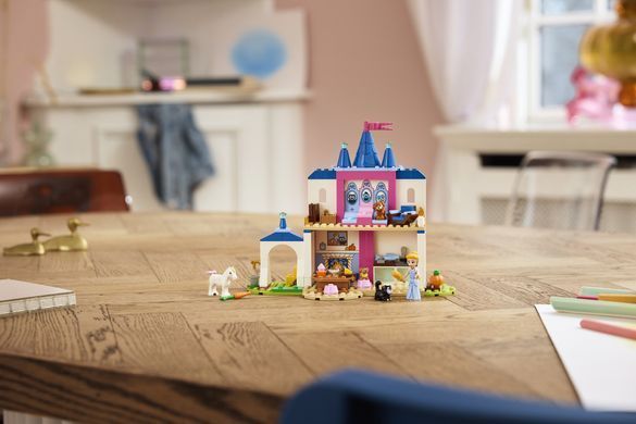 LEGO&reg; │ Disney Принцеса Замок Попелюшки та її друзів-тварин 43283