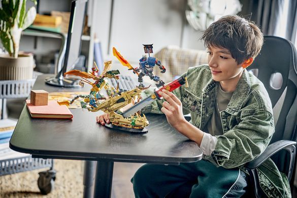 LEGO&reg; NINJAGO&reg; Битва у черепа Дракона с мечом 71871