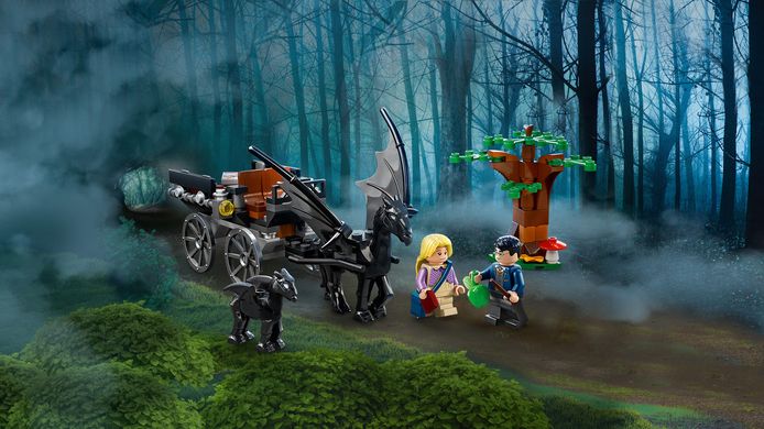 LEGO® Harry Potter™ Hogwarts™ «Карета и Тестралы» 76400