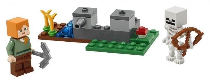 Конструктор LEGO Minecraft Оборона від скелета 30394