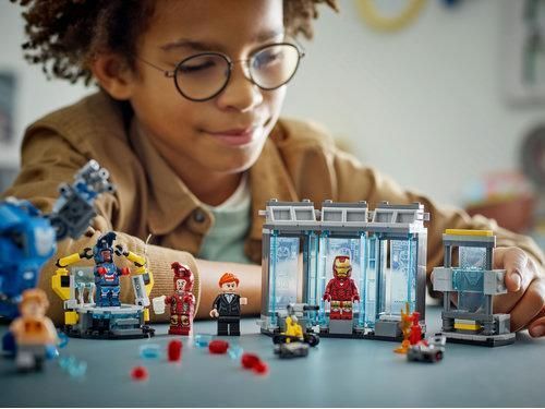 LEGO&reg; | Marvel Лаборатория Железного Человека: зал оборудов с минифигурками 76315