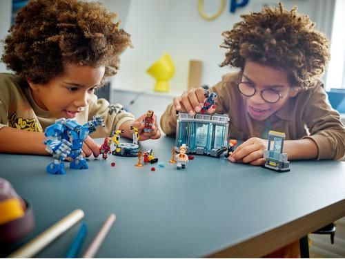 LEGO&reg; | Marvel Лаборатория Железного Человека: зал оборудов с минифигурками 76315