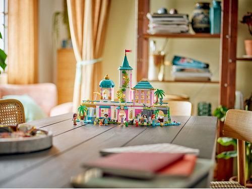 LEGO&reg; | Disney Замок принцессы и королевские любимцы Набор конструктора 43267