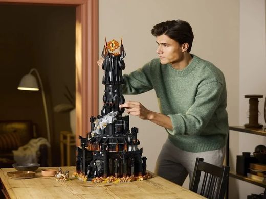 Конструктор LEGO Icons Обладатель персон: Барад-дур 10333