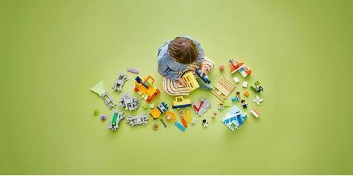Конструктор LEGO DUPLO Великий інтерактивний громадський потяг 10428