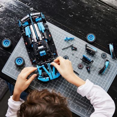 LEGO Technic Bugatti Bolide Agile Blue 42162
