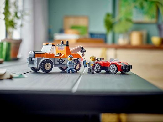 LEGO&reg; City Эвакуатор и ремонт спортивных авто 60435