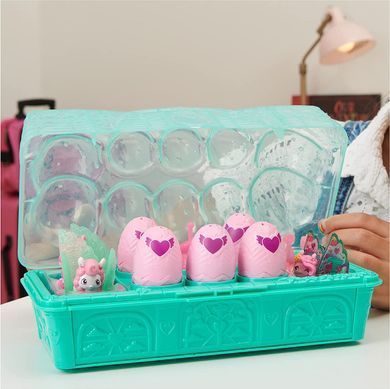 Hatchimals Family Adventures Egg Carton Llama Family 6064445