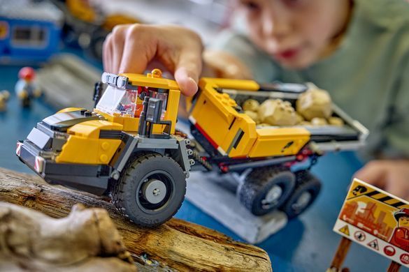 LEGO&reg; City Самоскид і фронтальний ковшовий навантажувач - Будівельна іграшка 60494