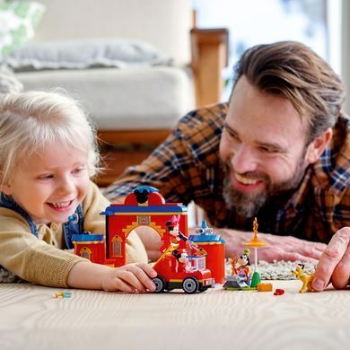 Конструктор LEGO Mickey and Friends Пожежне депо й машина Міккі і його друзів 10776