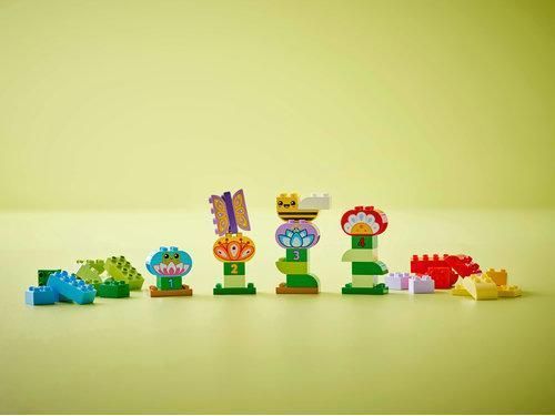 Конструктор LEGO DUPLO Творчий сад і квіти 10444