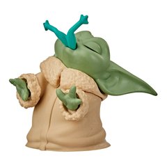 Фігурка Star Wars Мандалорець Малюк Йода з жабою 6 см (F1213/F1220