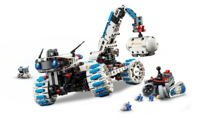LEGO&reg; Technic Луноход Lunar OutpostTM. Космический корабль Набор со STEM-игрочкой 42211